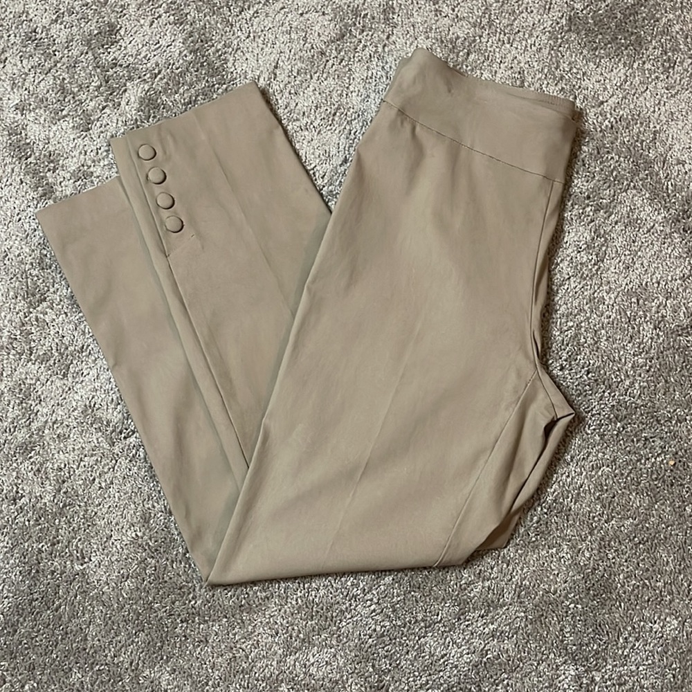 ROZ & ALI dress pants size 6 - NWOT